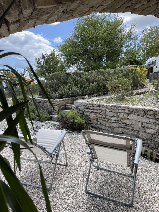 Gite L'Inattendu Vachères Exterior foto